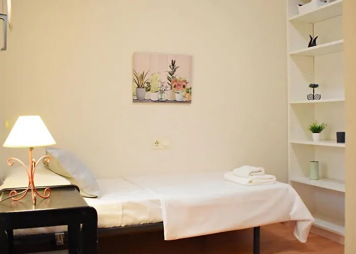 Encina\'S Home: Bonito Apartamento De Dos Dormitorios Cerca Del Centro Historico
